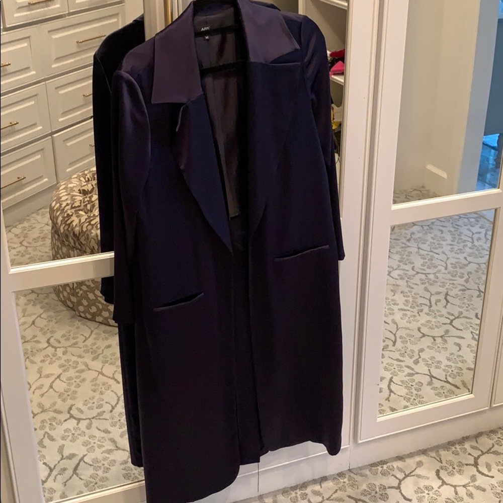 ABS tuxedo duster